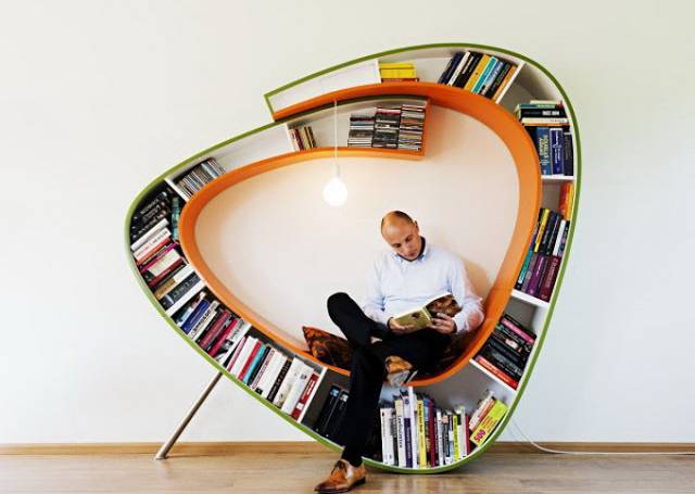 Poltro_libreria