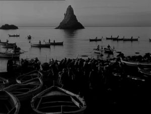 Un fotogramma dal film di Luchino Visconti (1948)